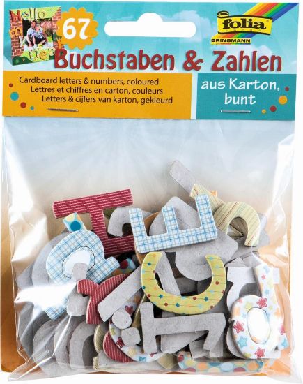 Bild von Buchstaben und Zahlen aus Karton