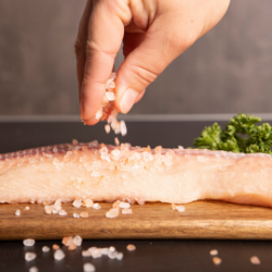 Picture of Fangfrischer Fisch - 1 Welshälfte (=1 Filet mit Haut) - Vorbestellung 24. Mai
