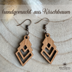 Bild von Moderne Hängeohrringe aus Nuss- oder Kirsch-Holz, Holzschmuck, Ideal als kleines Geschenk für zB. eine Freundin, passender Ohrhänger als Hochzeit- oder Trachtenschmuck