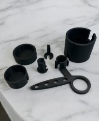 Picture of Mundstückhalter für 4 Mundstücke, 1 Schalldämpfer und Getränkehalter